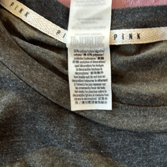 Victoria's Secret PINK Camouflage T-Shirt Size‎ XS - Picture 5 of 6